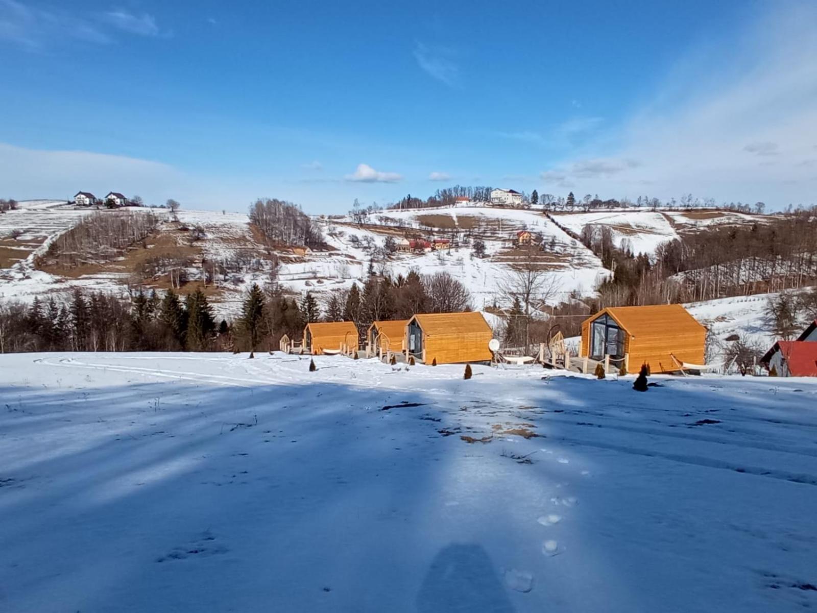 My Little Village Poiana Mărului Dış mekan fotoğraf